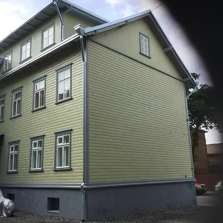 Apartament Kastani *